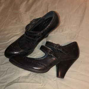 BORN double strap heels black leather 8
